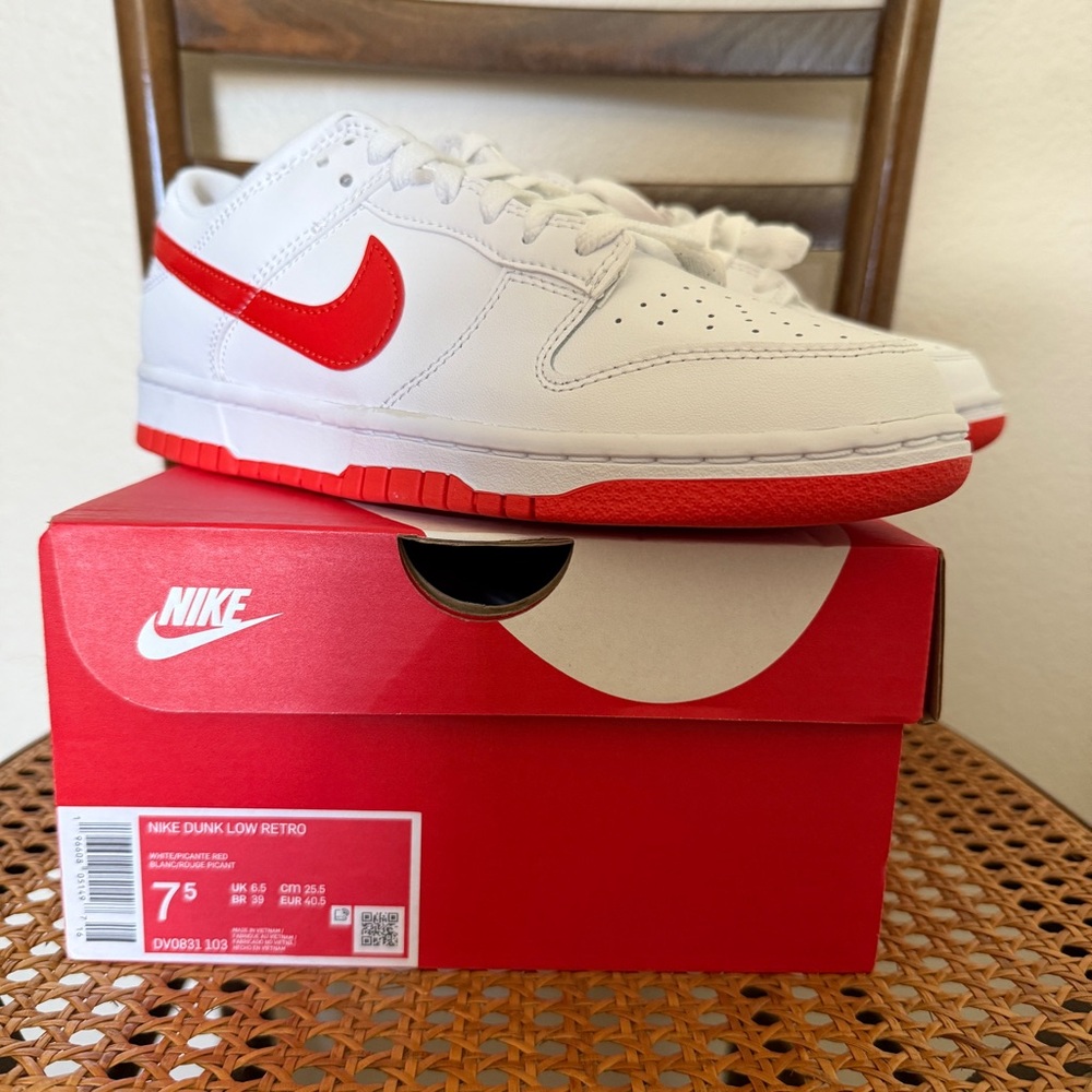 Nike Dunk Low Retro White Red Sneakers